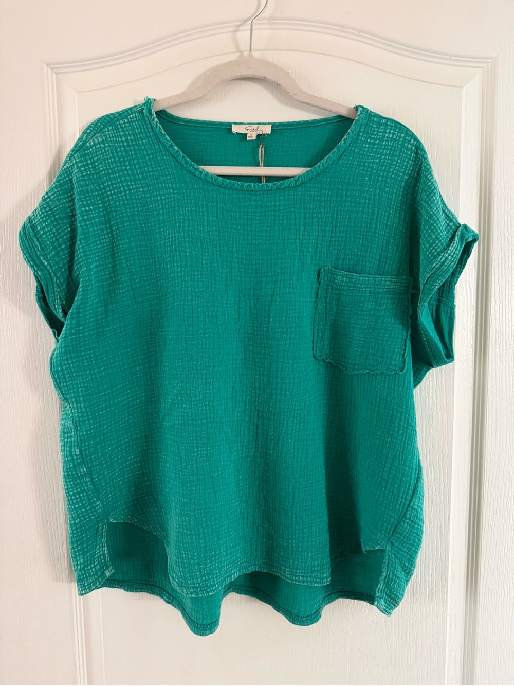 easel Teal Textured Short Sleeve Pocket Tunic in size small